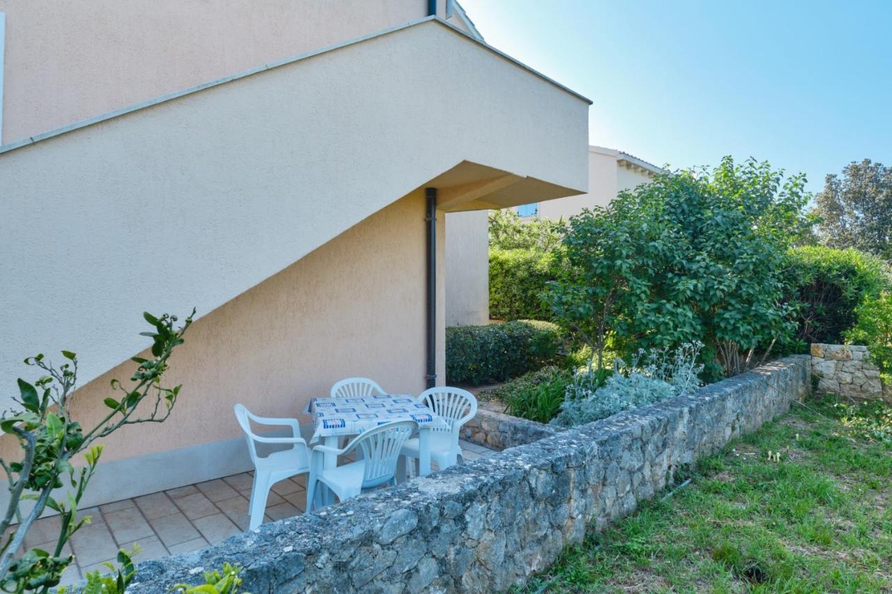 Apartments Blanka Nerezine Bagian luar foto