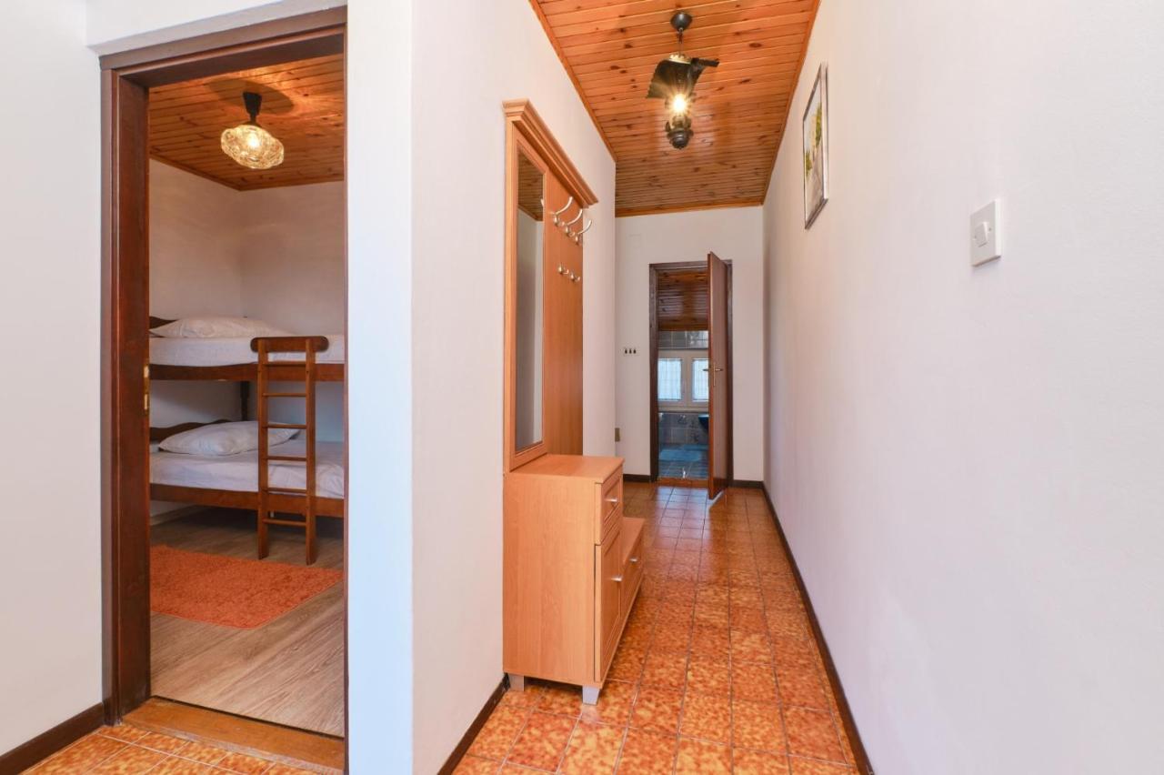 Apartments Blanka Nerezine Bagian luar foto