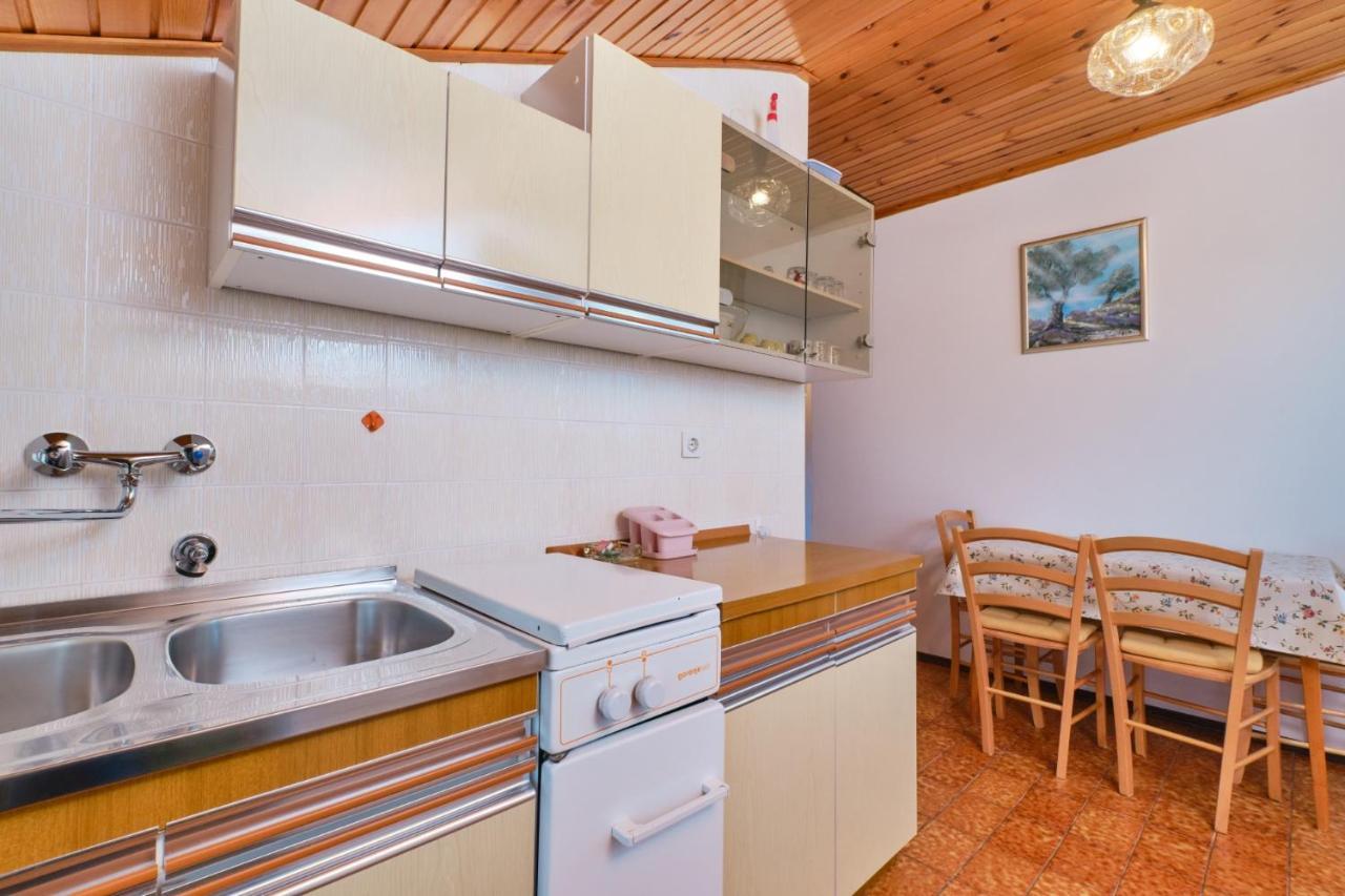 Apartments Blanka Nerezine Bagian luar foto
