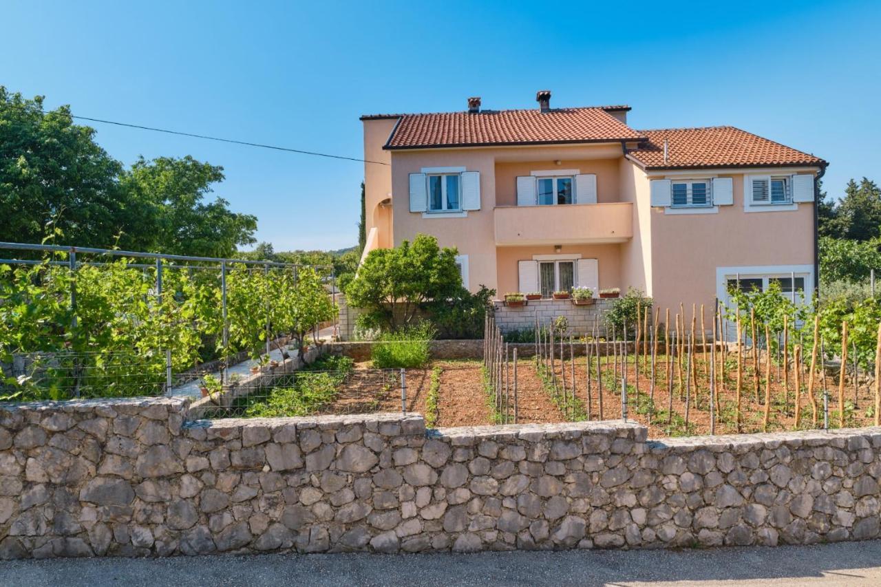 Apartments Blanka Nerezine Bagian luar foto
