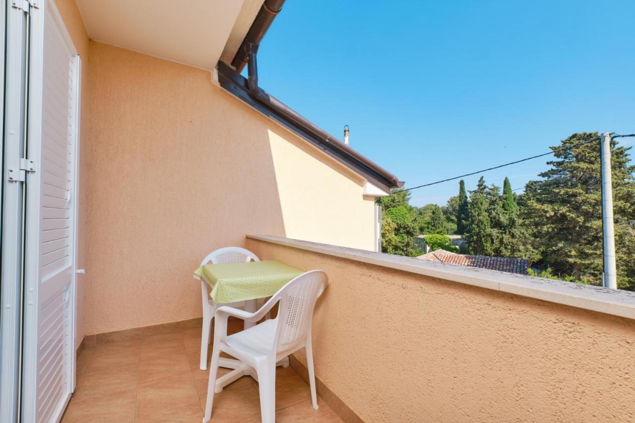Apartments Blanka Nerezine Bagian luar foto